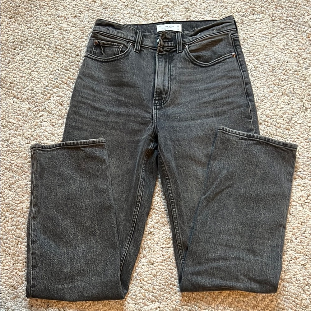 Abercrombie & Fitch Vintage Straight High Rise Jeans